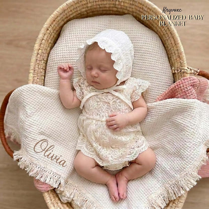 Kryvoxc Personalized Fringe Baby Blanket and Bonnet Set (photo 2)