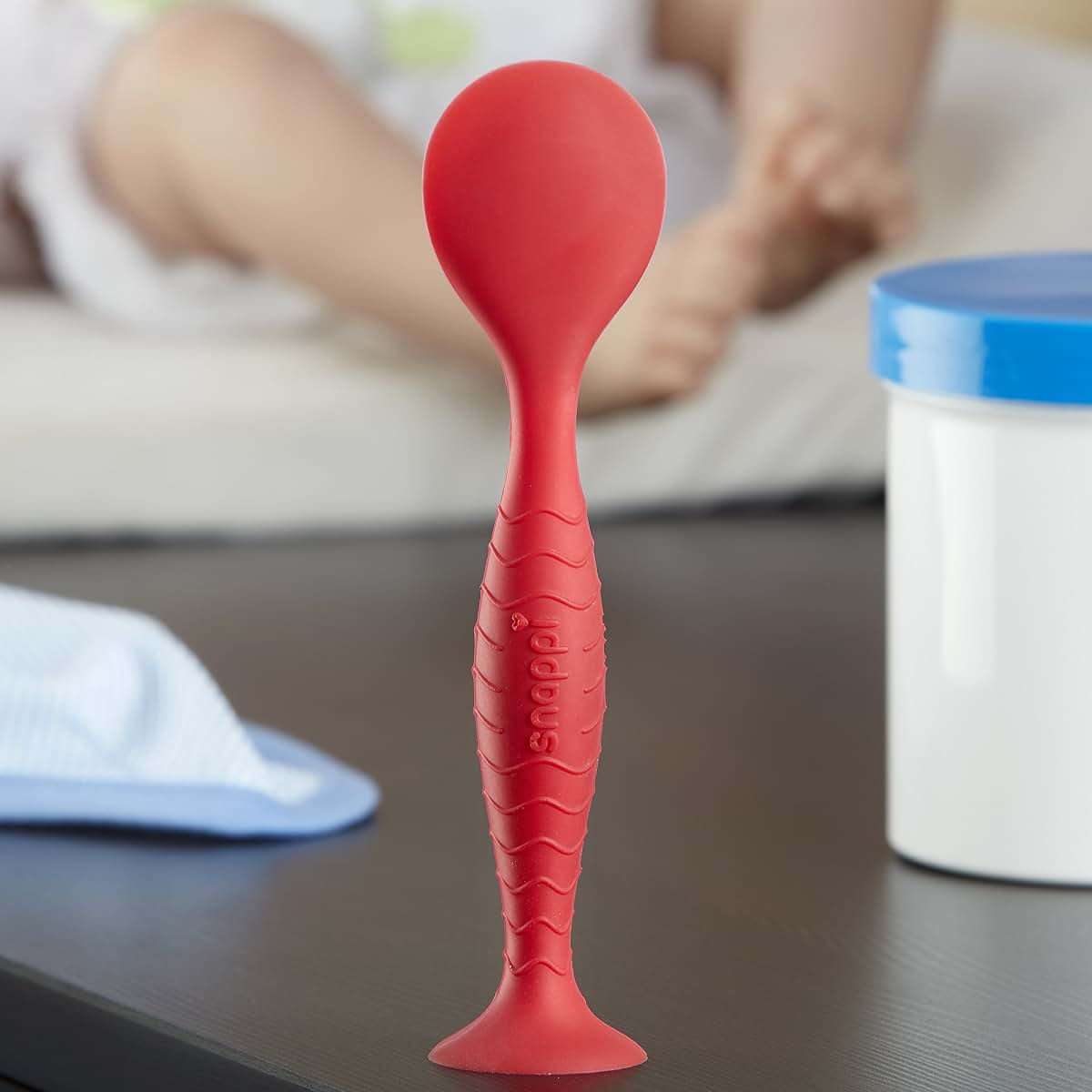 Snappi Baby Ergo Brush Diaper Cream Applicator - Cardinal Red