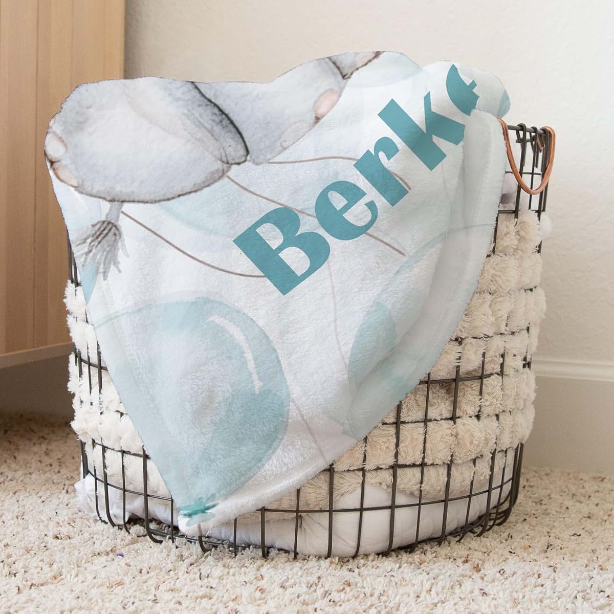 Lovable Gift Co Personalized Elephant Blue Balloons Blanket (photo 4)