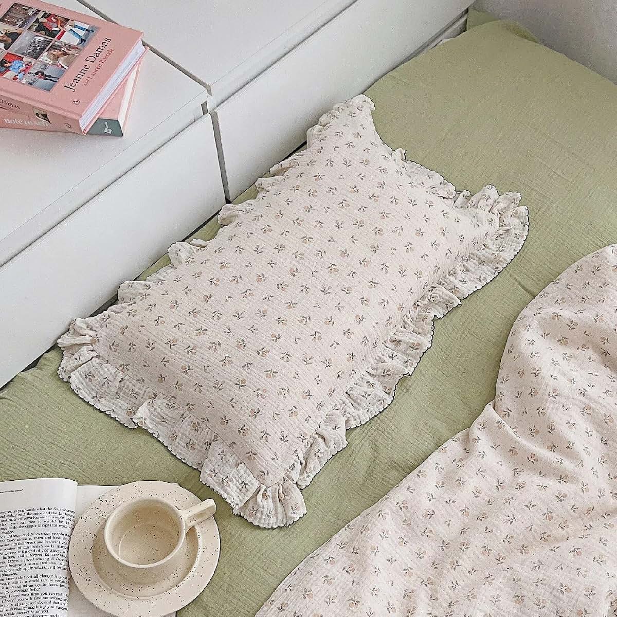 BuLuTu Floral Muslin Toddler Pillowcase with Ruffles, Sprout, 14"x20"