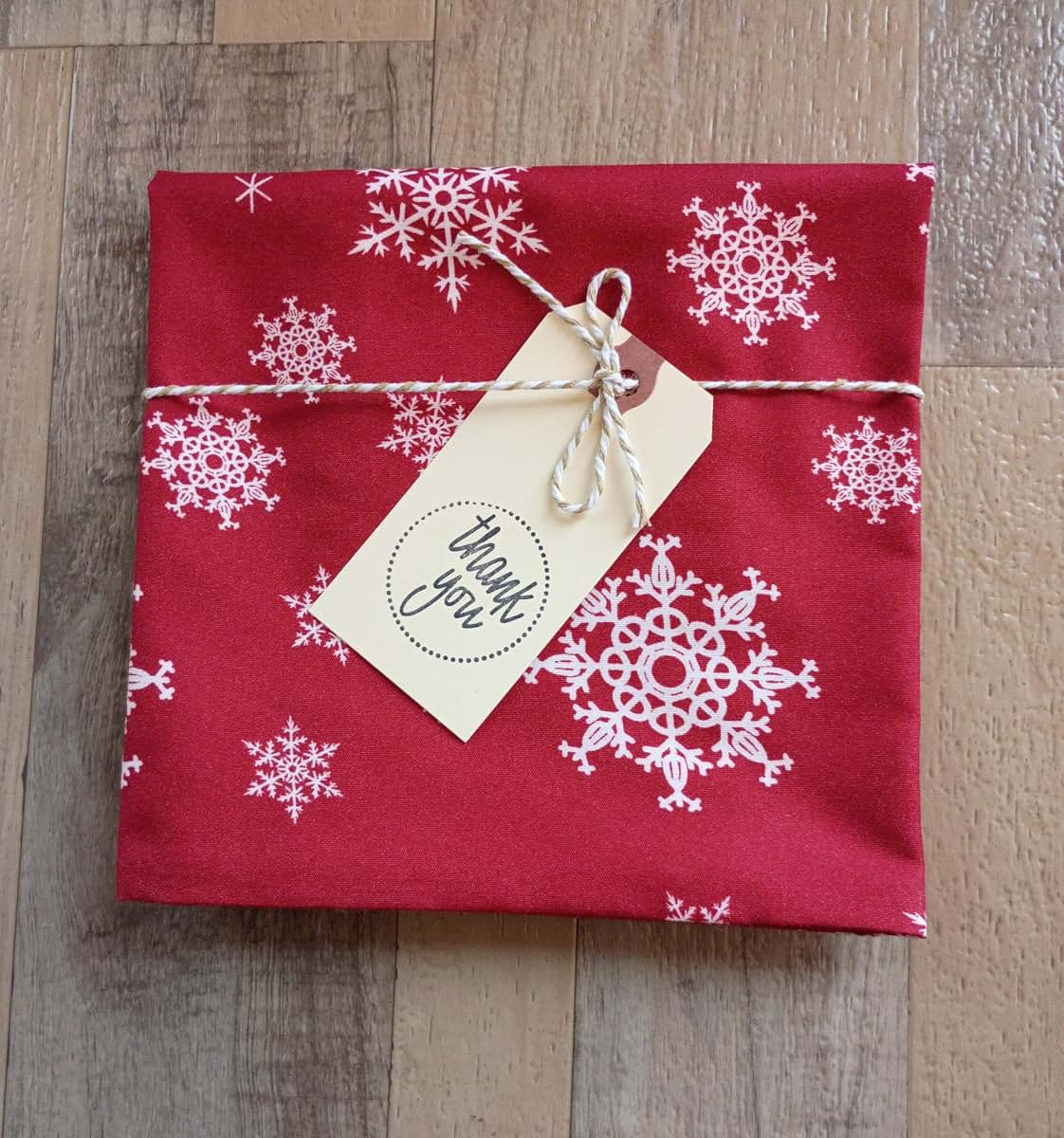 Christmas Snowflake Red Print ELLA & MAX Toddler Travel Pillowcase. Soft & Cuddly. Fits 13x18 & 14x19 Toddler Pillows. (photo 4)
